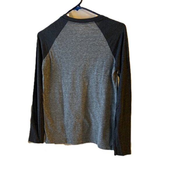 Light and dark grey Adidas shirt - Picture 2 of 4